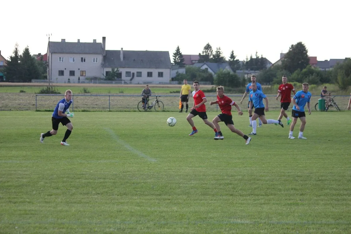 GKS Andrzejewo uległ Rzekuniance (zdjęcia, wideo)