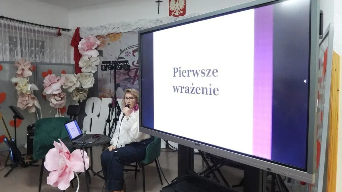 Wspólne świętowanie Dnia Kobiet i Dnia Mężczyzn w miejscowości Tymianki-Bucie (zdjęcia, wideo)