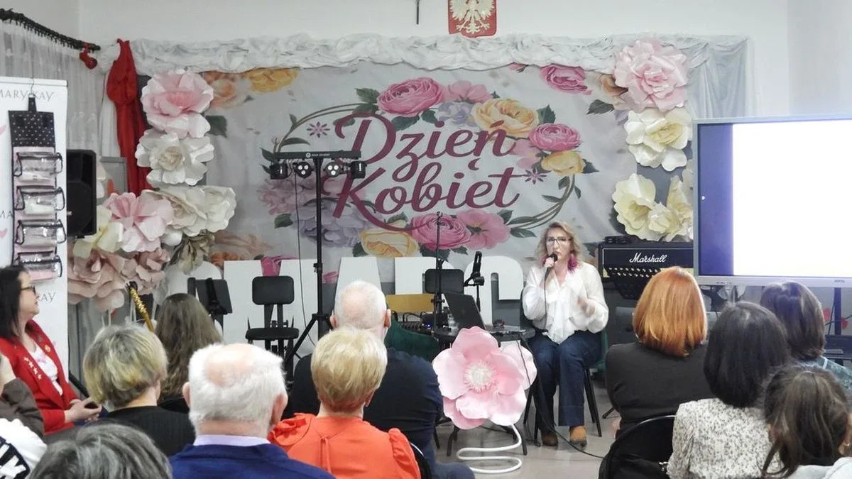Wspólne świętowanie Dnia Kobiet i Dnia Mężczyzn w miejscowości Tymianki-Bucie (zdjęcia, wideo)