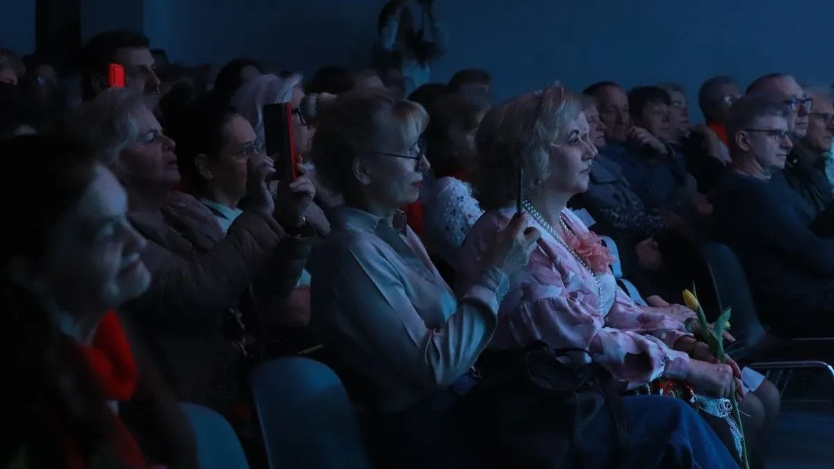 Wyjątkowy koncert w Starej Elektrowni. Tak wyglądało "Mazowsze Paniom" w Ostrowi (zdjęcia, wideo)