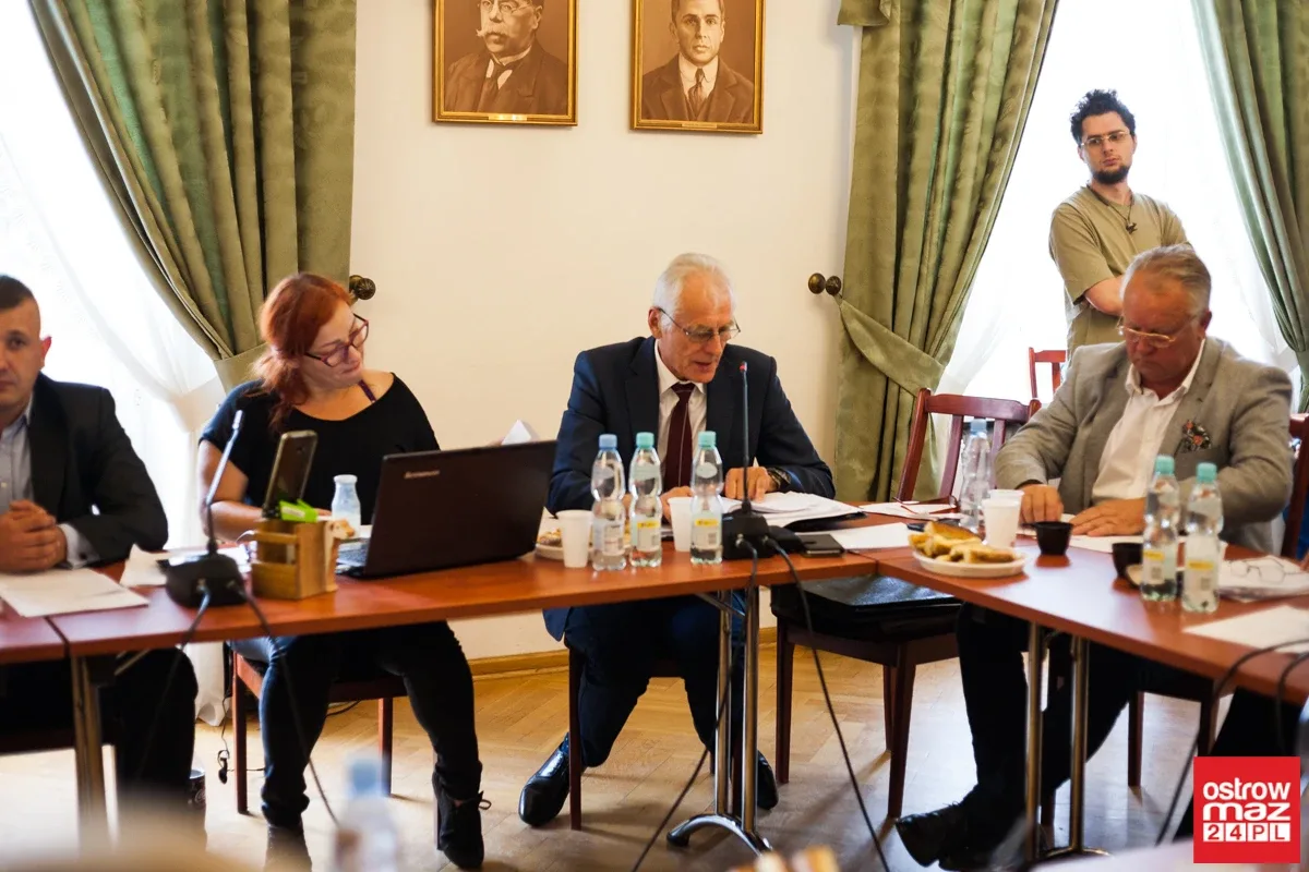 Burmistrz Bauer bez absolutorium (zdjęcia, wideo)