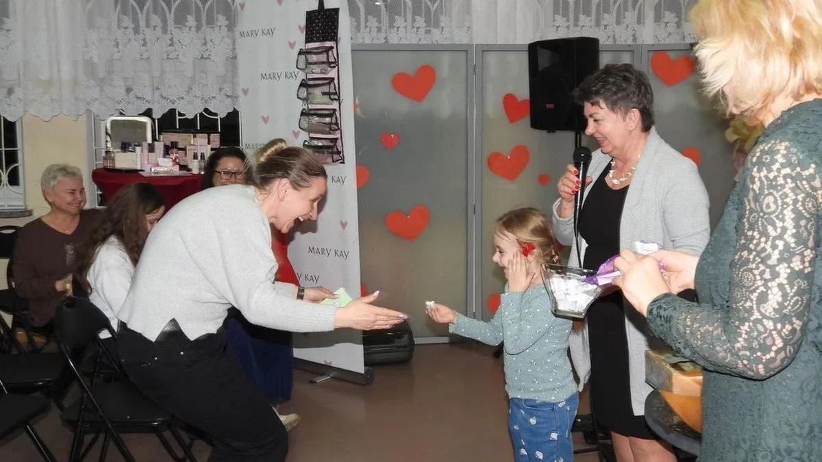 Wspólne świętowanie Dnia Kobiet i Dnia Mężczyzn w miejscowości Tymianki-Bucie (zdjęcia, wideo)