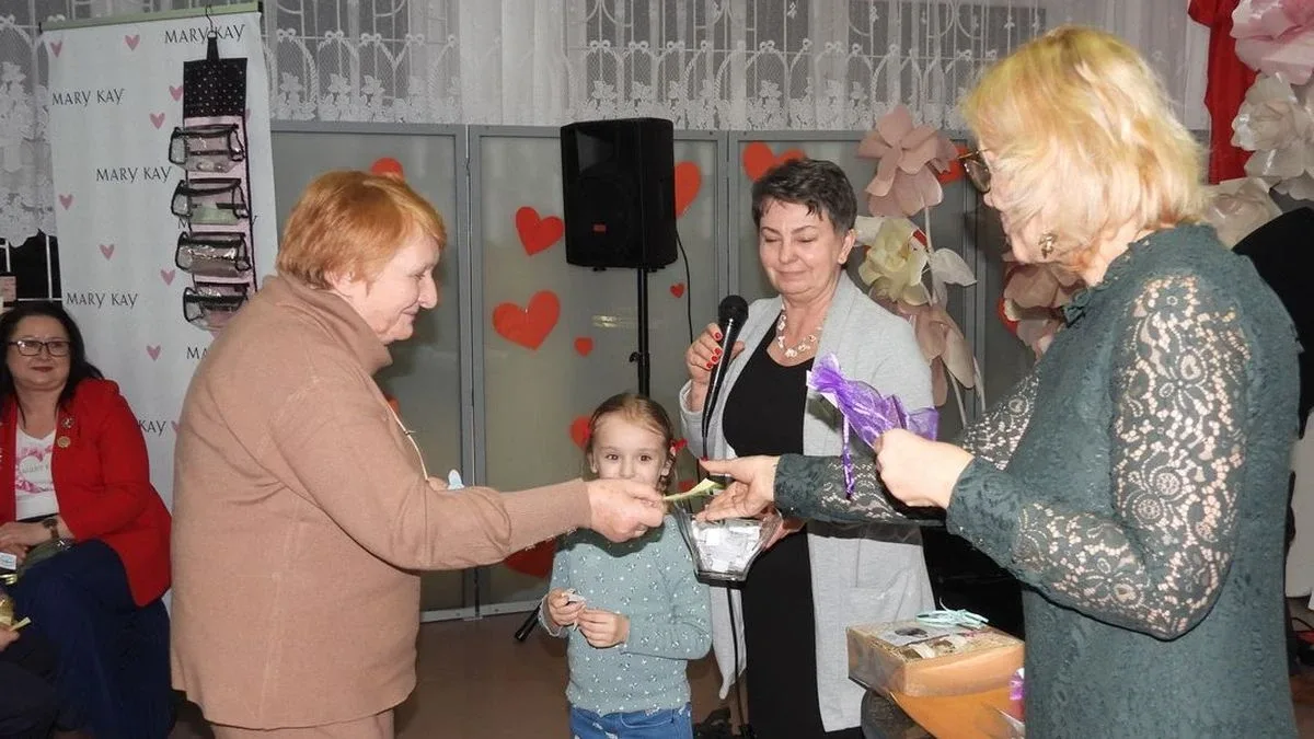 Wspólne świętowanie Dnia Kobiet i Dnia Mężczyzn w miejscowości Tymianki-Bucie (zdjęcia, wideo)