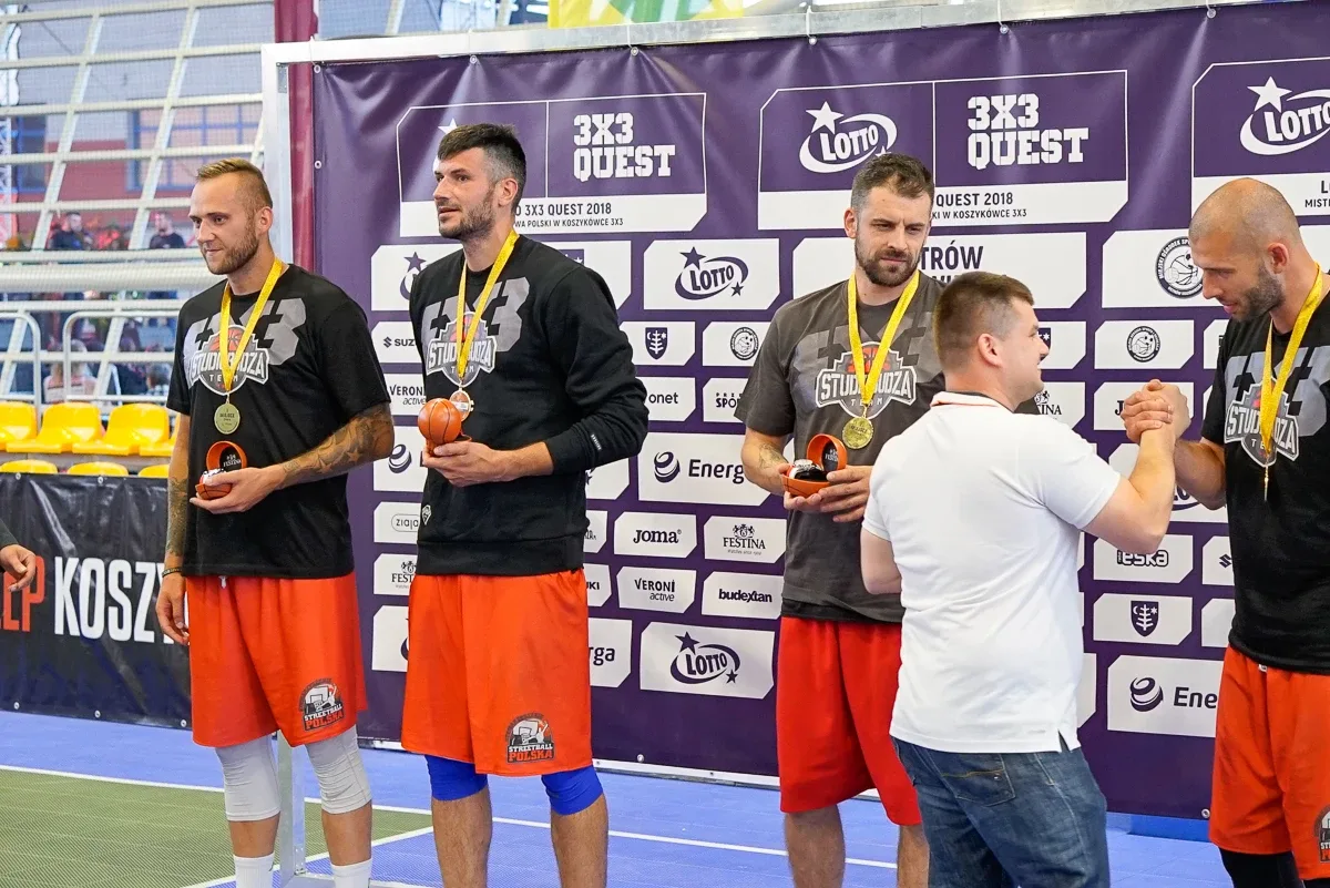 Studio Budza wygrywa turniej 3x3 w Ostrowi Maz. (zdjęcia, wideo)