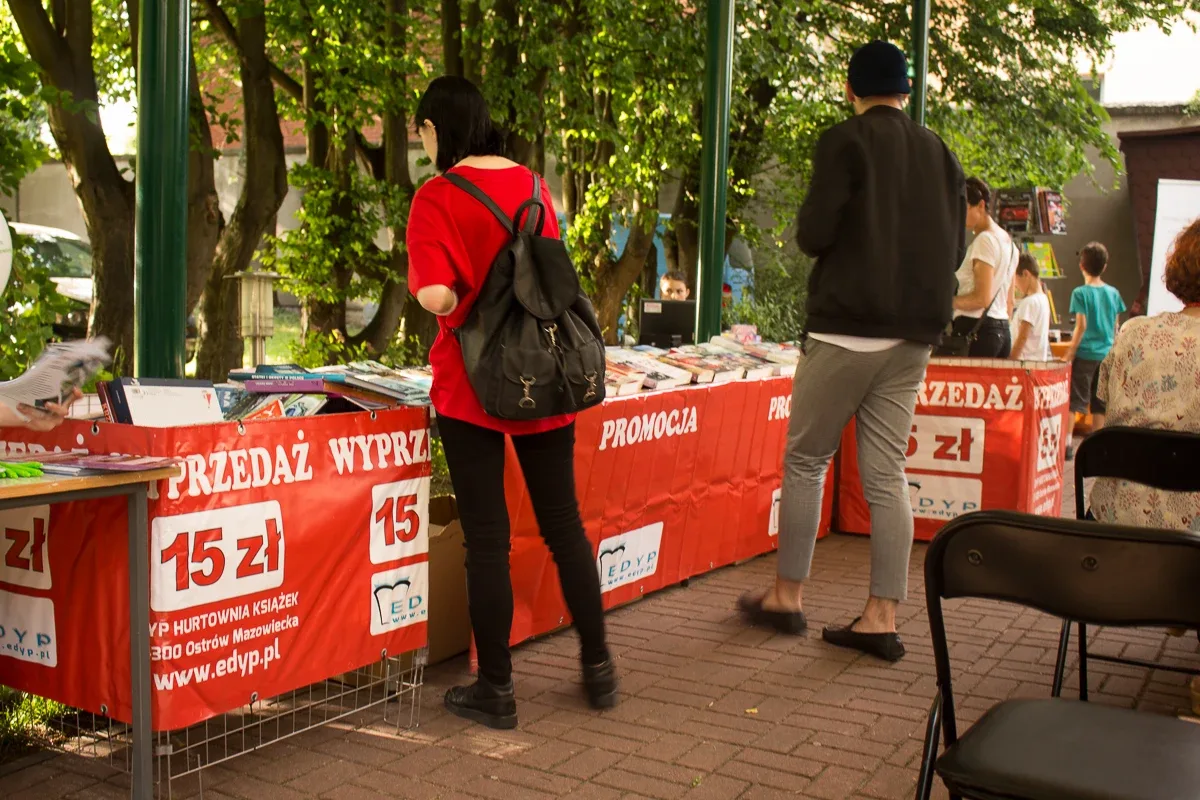 Spotkanie autorskie z Małgorzatą Gutowską (zdjęcia, wideo)