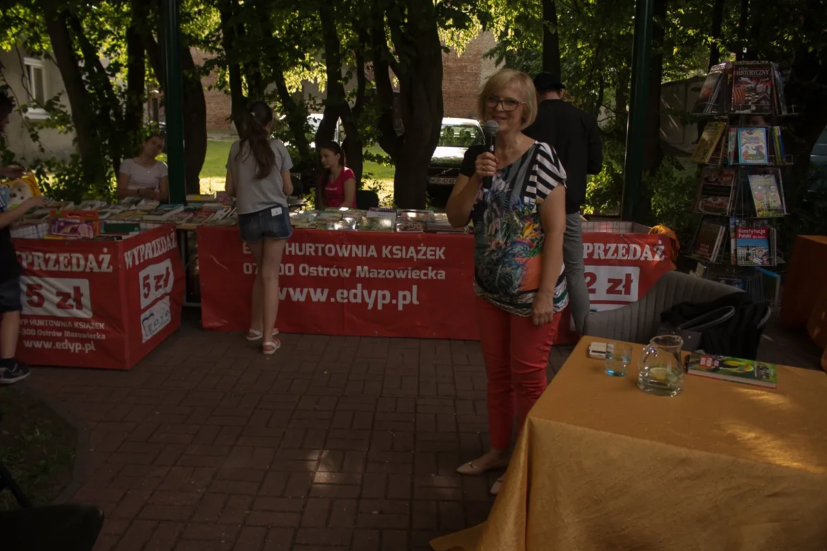 Spotkanie autorskie z Małgorzatą Gutowską (zdjęcia, wideo)