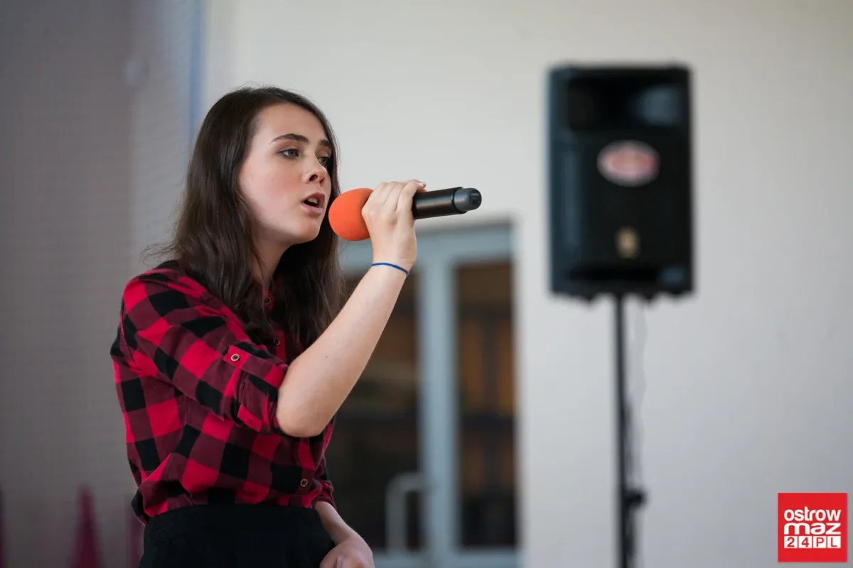 Międzyszkolny Konkurs Piosenki Angielskiej "You Can Sing" (zdjęcia, wideo)