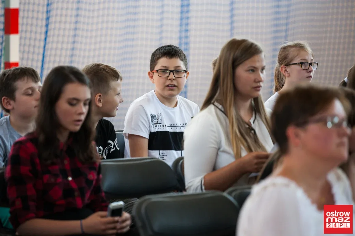 Międzyszkolny Konkurs Piosenki Angielskiej "You Can Sing" (zdjęcia, wideo)