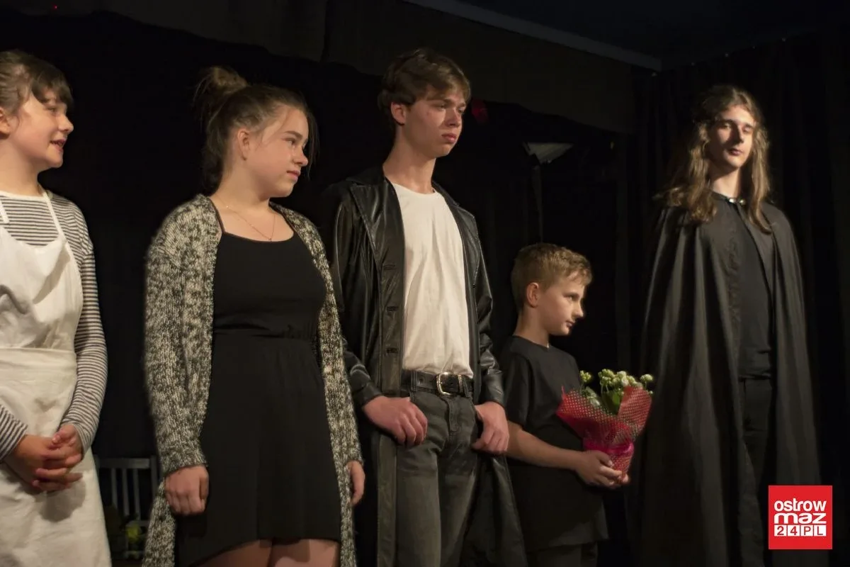 Nowa sztuka w ostrowskim teatrze (zdjęcia)
