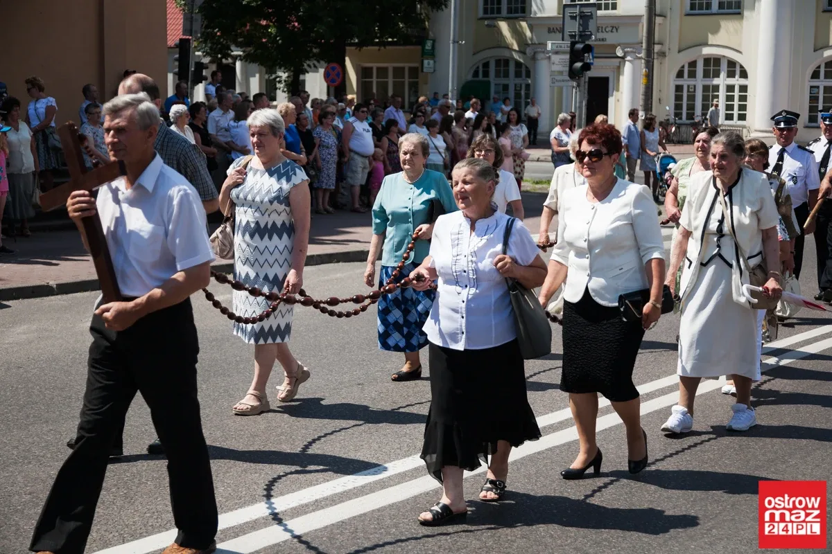 Procesje Najświętszego Ciała i Krwi Chrystusa przeszły ulicami miasta (zdjęcia, wideo)