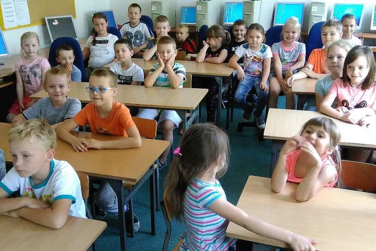 Uczniowie z Orła zdawali egzamin na kartę rowerową (zdjęcia)