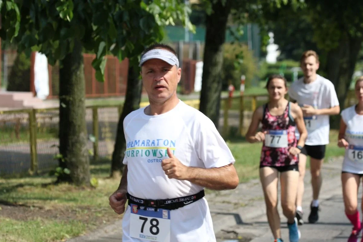 Półmaraton Kurpiowski za nami. Dąbrowski zwycięża, Gawkowski dwudziesty (zdjęcia, wideo)