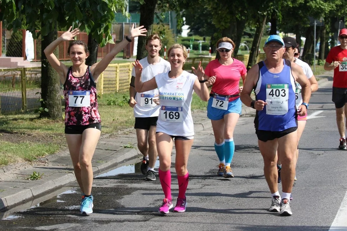 Półmaraton Kurpiowski za nami. Dąbrowski zwycięża, Gawkowski dwudziesty (zdjęcia, wideo)