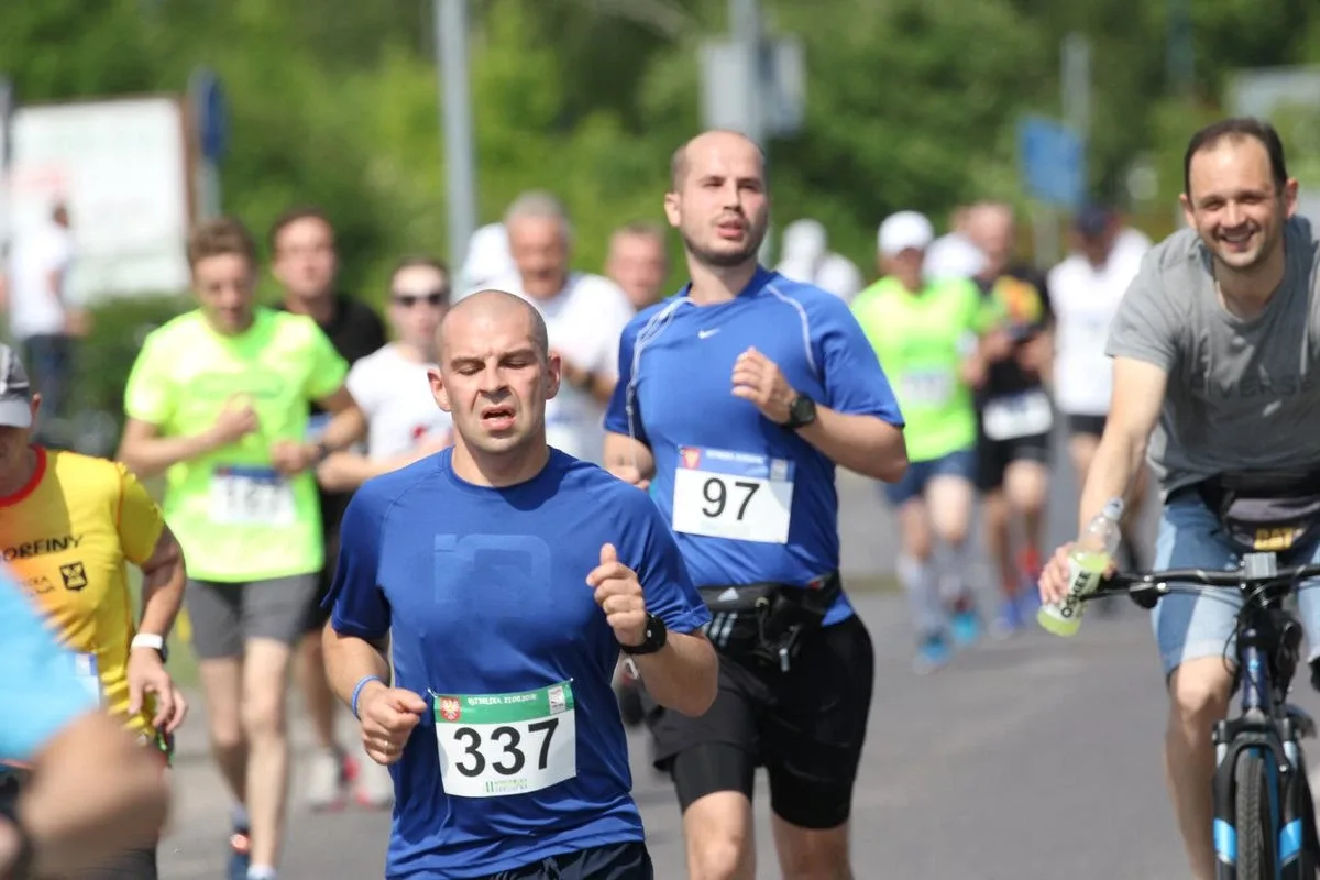 Półmaraton Kurpiowski za nami. Dąbrowski zwycięża, Gawkowski dwudziesty (zdjęcia, wideo)