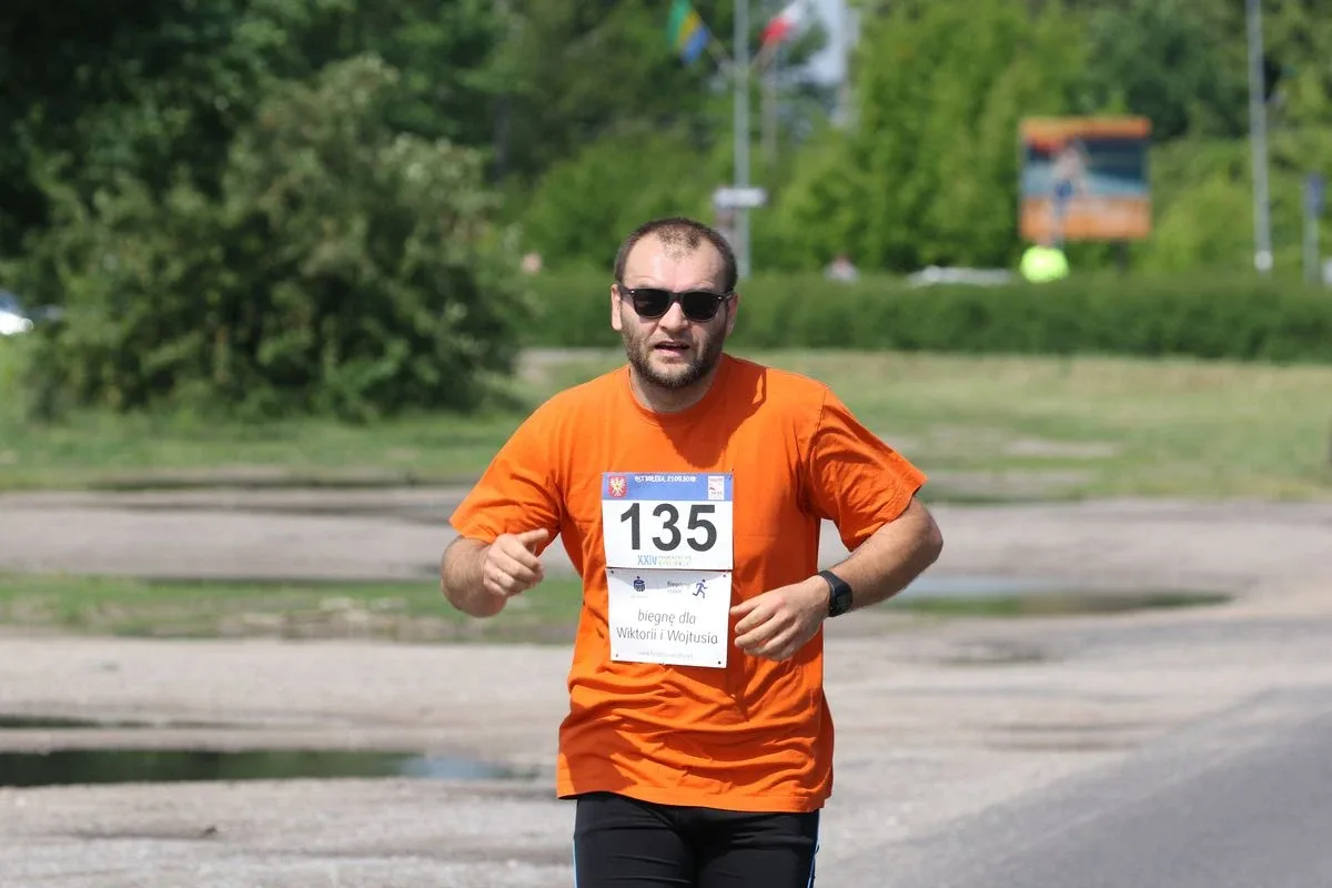 Półmaraton Kurpiowski za nami. Dąbrowski zwycięża, Gawkowski dwudziesty (zdjęcia, wideo)
