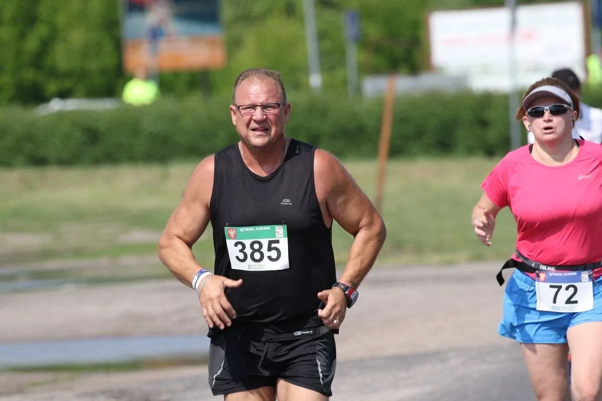 Półmaraton Kurpiowski za nami. Dąbrowski zwycięża, Gawkowski dwudziesty (zdjęcia, wideo)