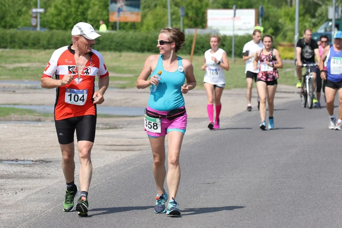 Półmaraton Kurpiowski za nami. Dąbrowski zwycięża, Gawkowski dwudziesty (zdjęcia, wideo)