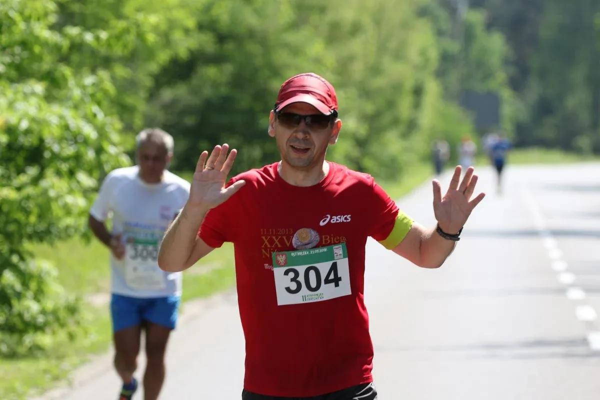 Półmaraton Kurpiowski za nami. Dąbrowski zwycięża, Gawkowski dwudziesty (zdjęcia, wideo)