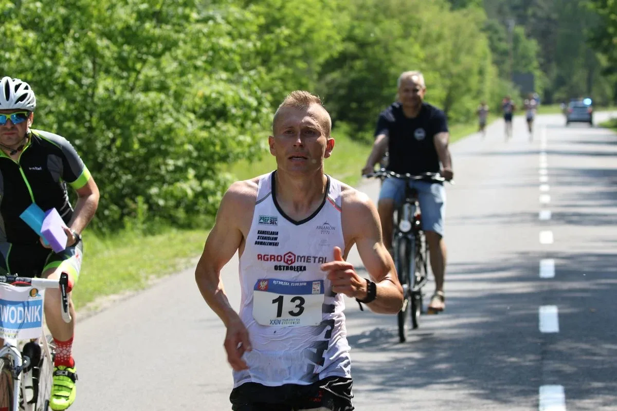 Półmaraton Kurpiowski za nami. Dąbrowski zwycięża, Gawkowski dwudziesty (zdjęcia, wideo)