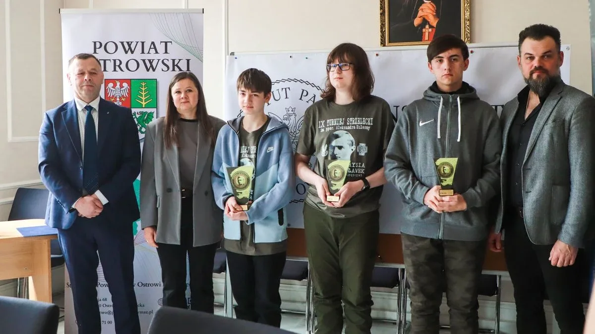 Wręczenie statuetek laureatom Turnieju Strzeleckiego im. ppor. Aleksandra Kuleszy (zdjęcia, wideo)