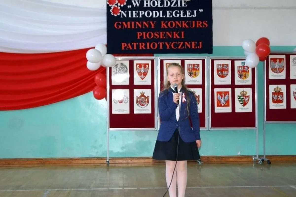 "W hołdzie Niepodległej". Konkurs piosenki patriotycznej (zdjęcia)