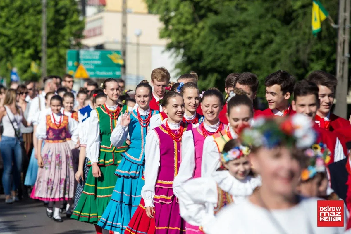 Ostrów opanowała "Moda na Folklor" (zdjęcia, wideo)
