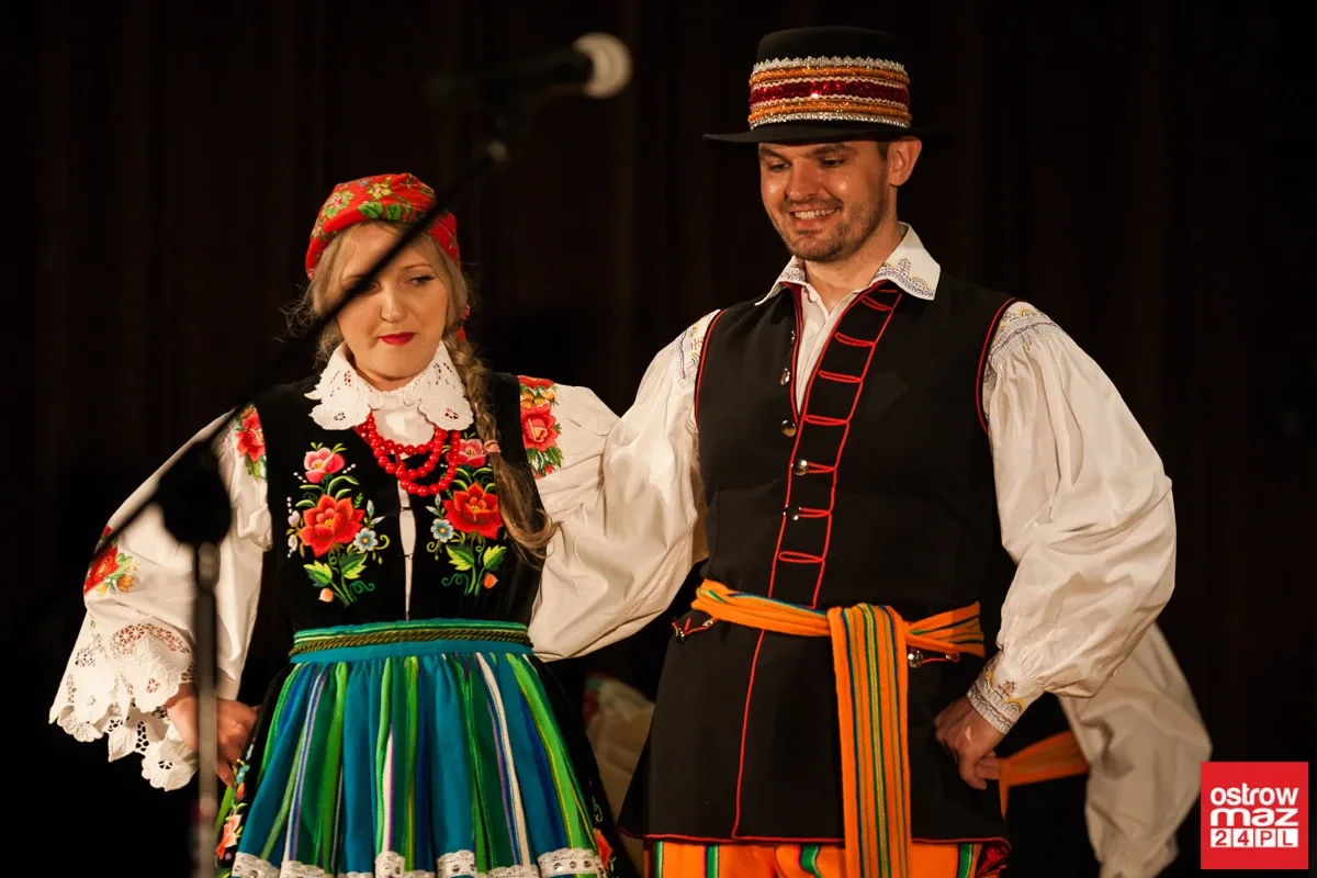 Zespół Pieśni i Tańca BezWianka świętował 15-lecie (zdjęcia, wideo)