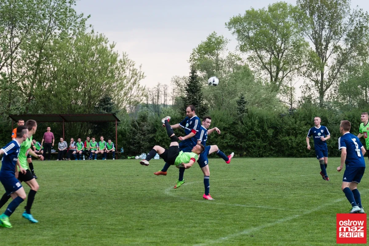 GKS Andrzejewo zgasił Iskrę w derbach (zdjęcia, wideo)