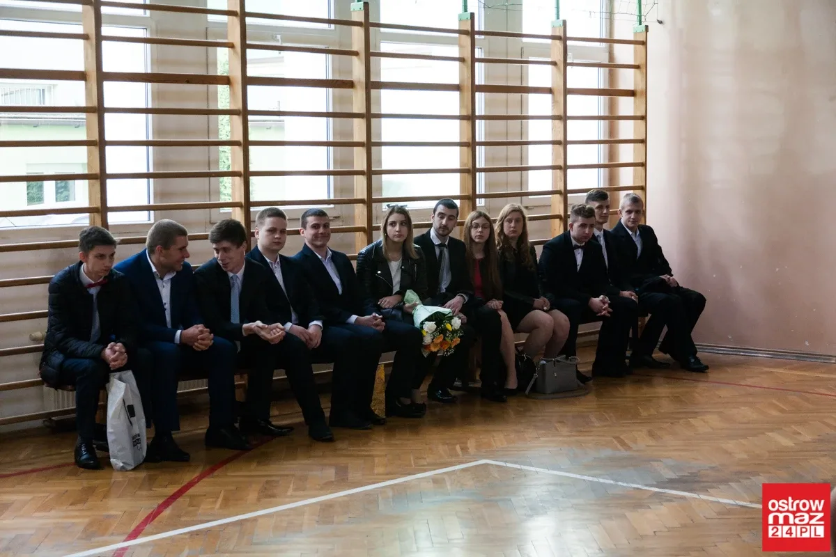 Zakończenie roku szkolnego maturzystów "Rubinka" (zdjęcia, wideo)