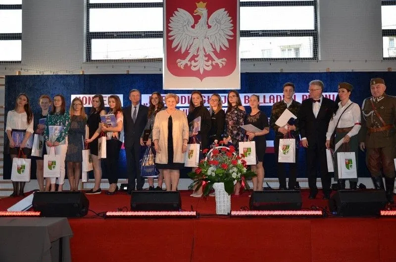 Śpiewali pieśni legionowe. Powiatowe eliminacje rozstrzygnięte (zdjęcia, wideo)
