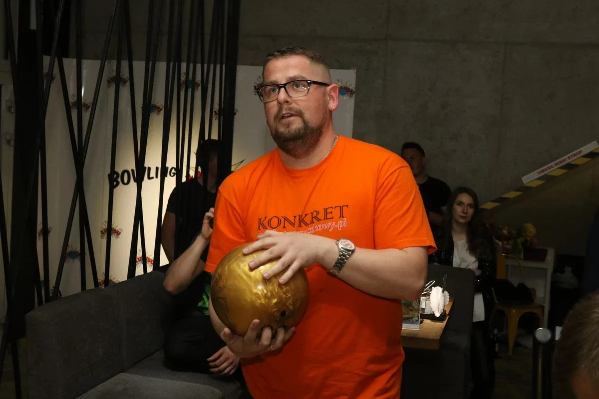 Rewkowski mistrzem w bowlingu (zdjęcia, wideo)