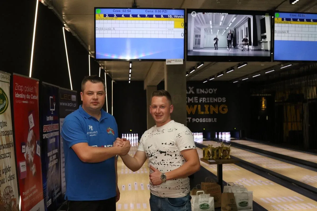 Rewkowski mistrzem w bowlingu (zdjęcia, wideo)