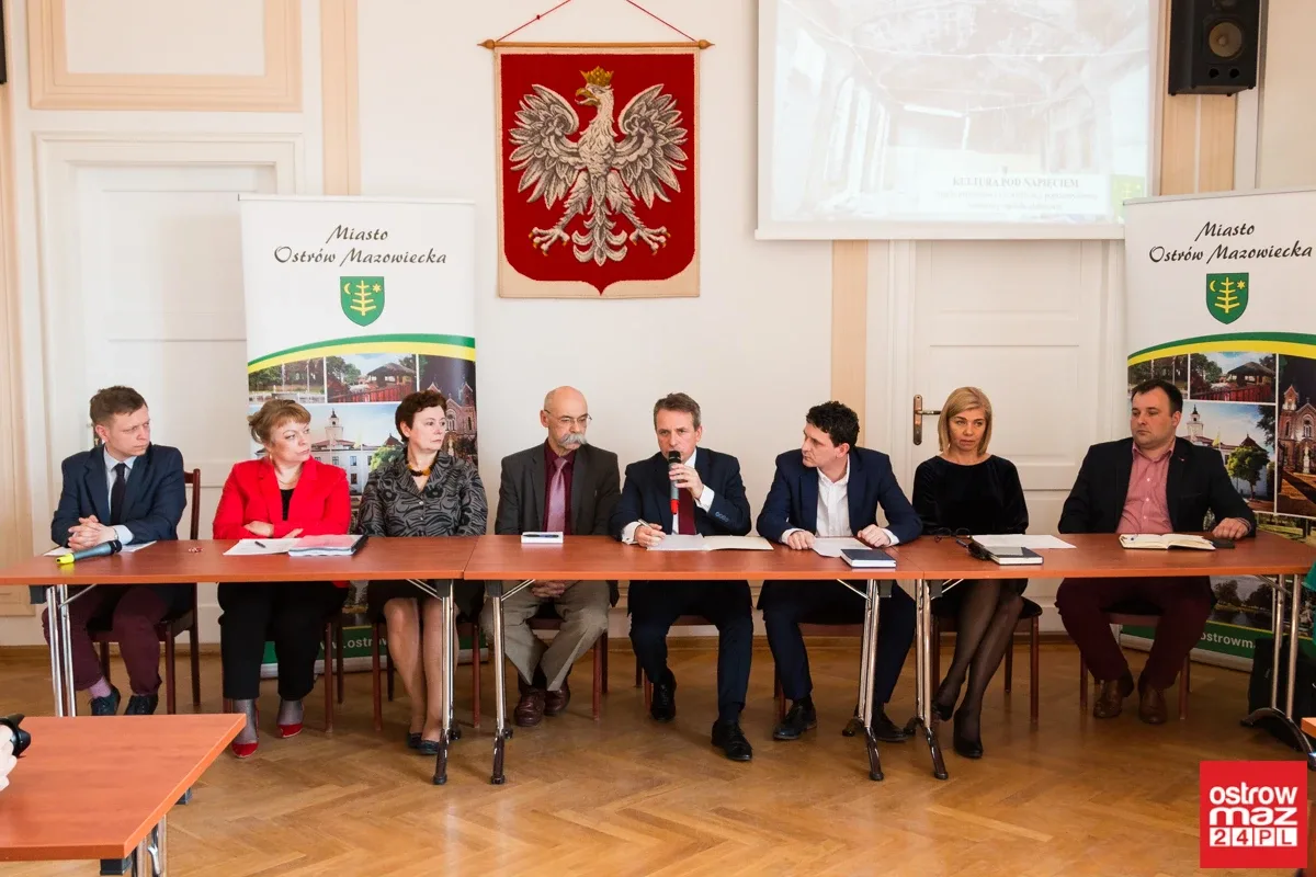 Burmistrz o inwestycjach, kulturze i sporcie (zdjęcia, wideo)