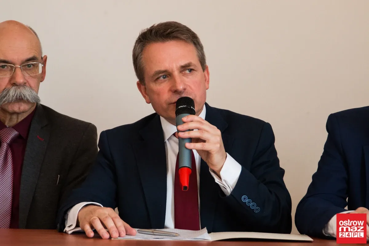 Burmistrz o inwestycjach, kulturze i sporcie (zdjęcia, wideo)