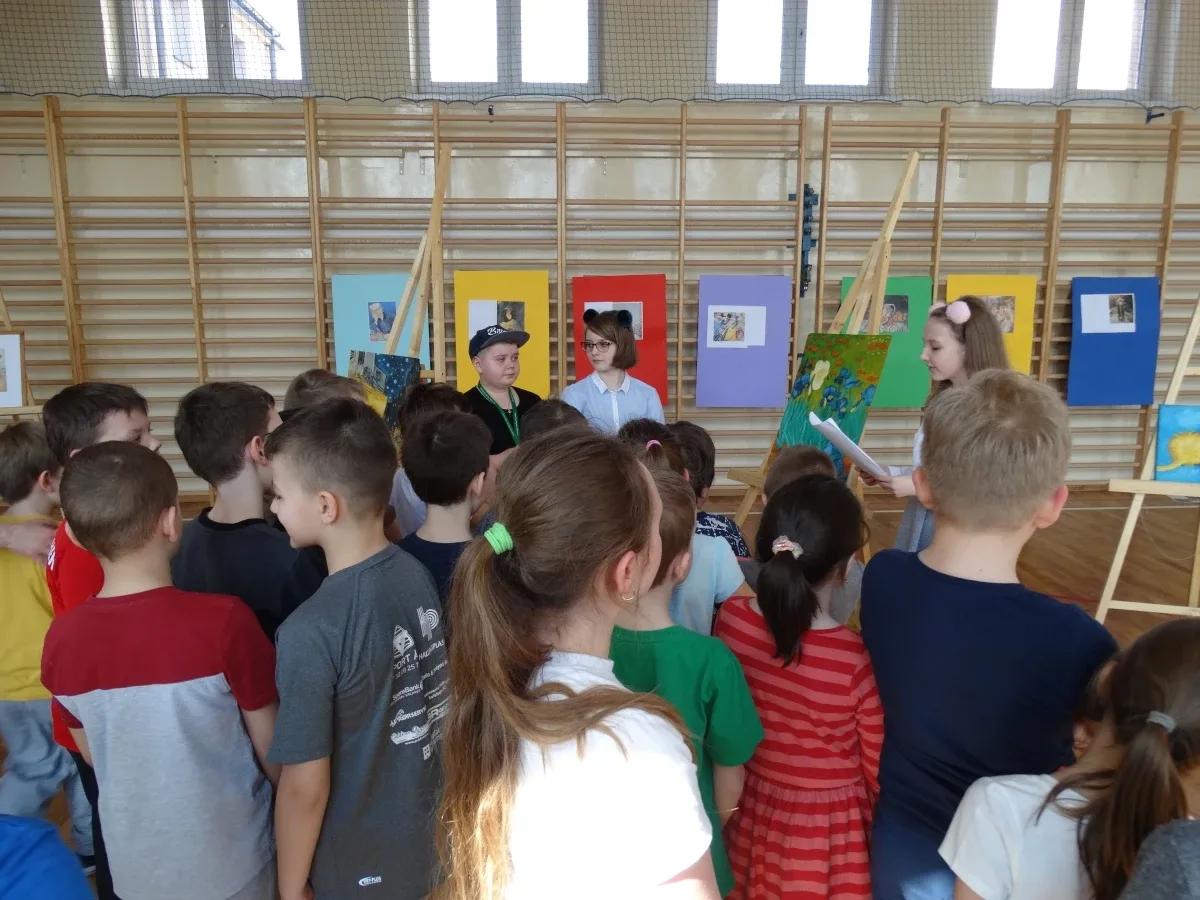 Wystawa malarska w SP nr 2 w Ostrowi Mazowieckiej (zdjęcia)