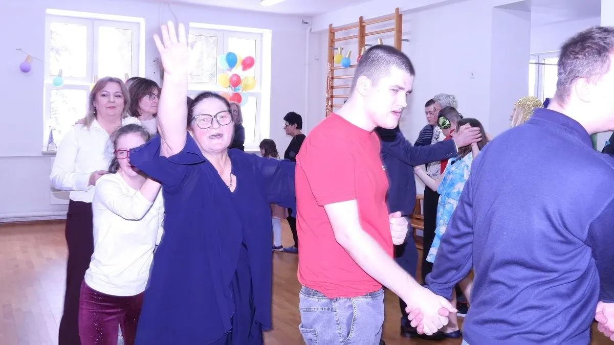 Zabawa choinkowa w Specjalnym Ośrodku Szkolno-Wychowawczym w Zuzeli (zdjęcia, wideo)