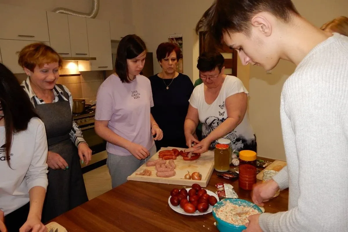 Warsztaty wielkanocne w małkińskim klubie Senior+ (zdjęcia)