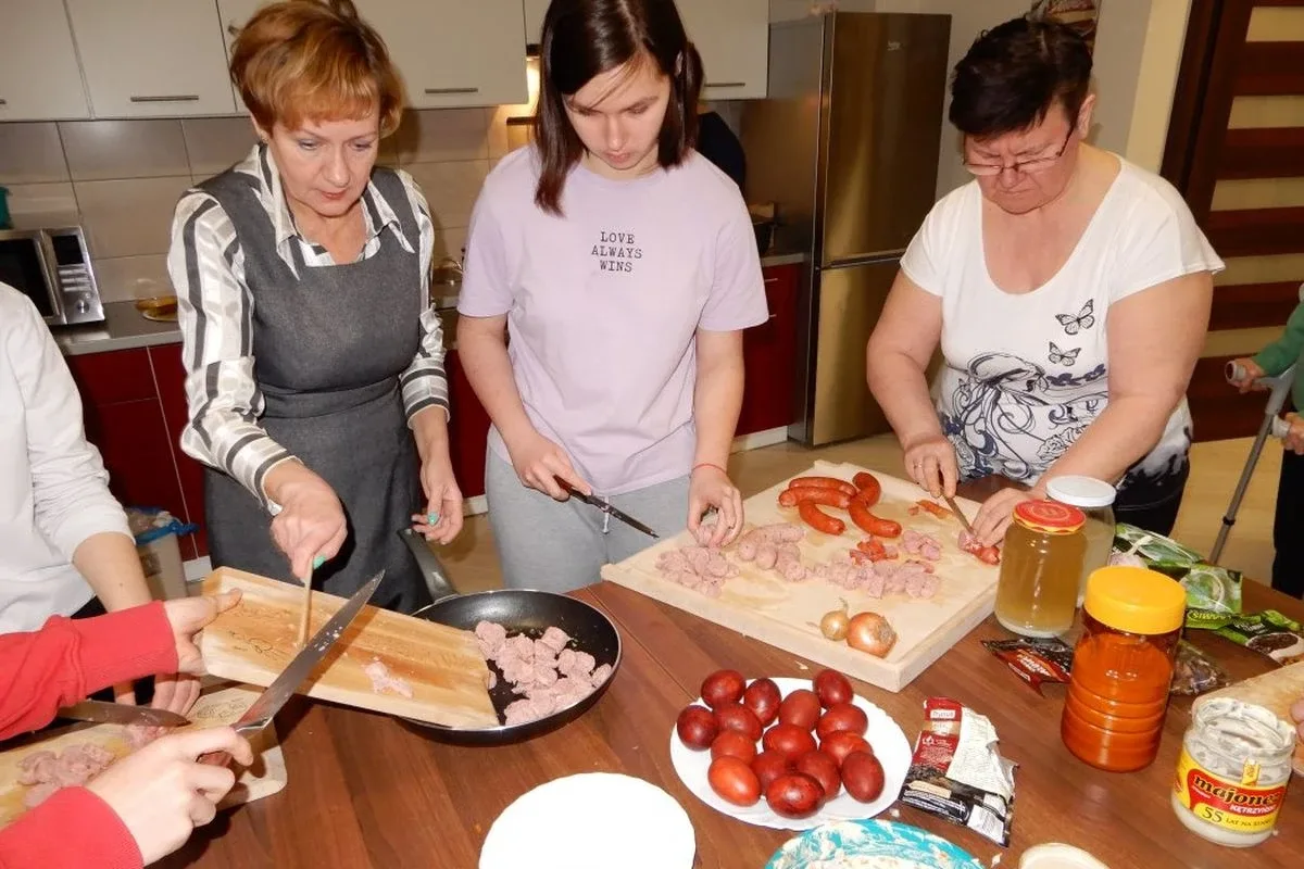 Warsztaty wielkanocne w małkińskim klubie Senior+ (zdjęcia)