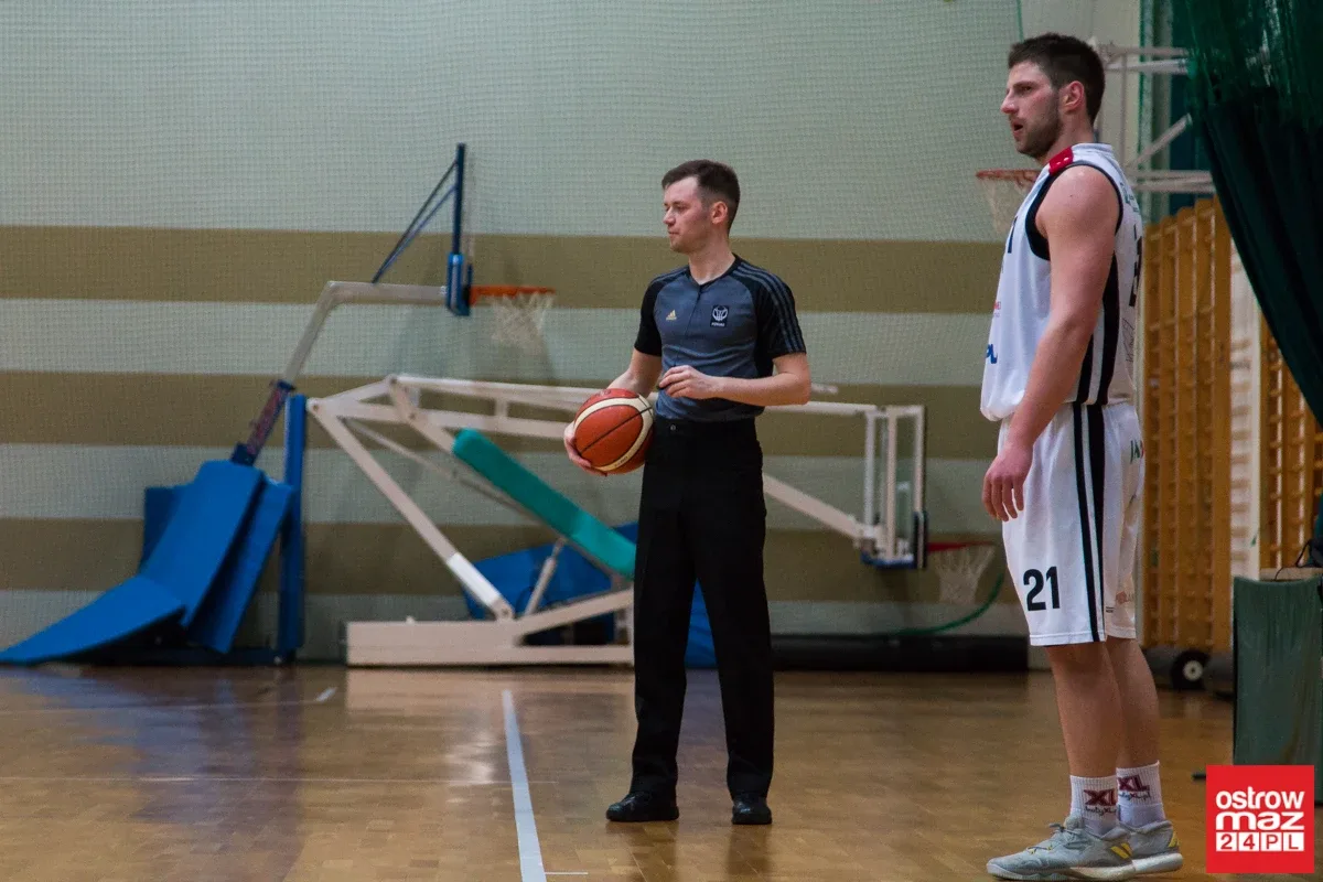 Sokół przegrał pierwsze starcie o utrzymanie (zdjęcia, wideo)
