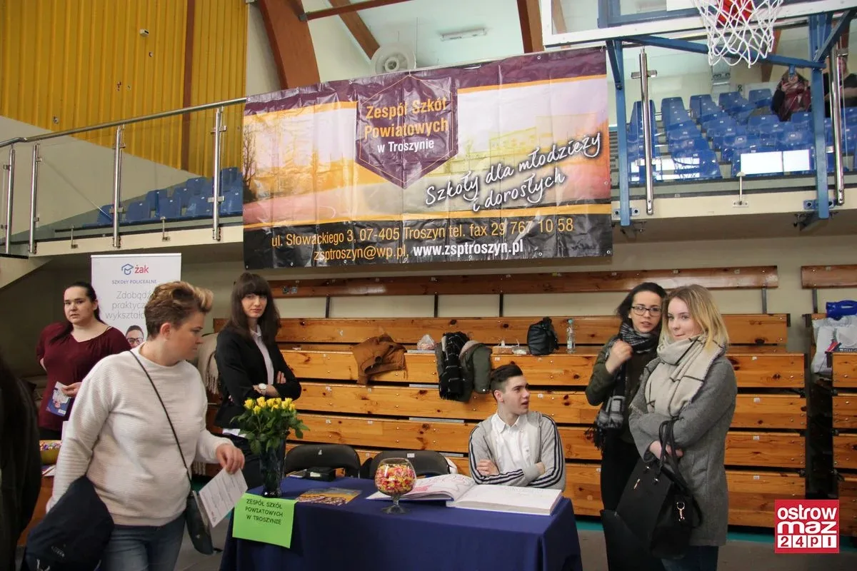 Dwunasta edycja Młodzieżowych Targów Edukacji i Pracy za nami (zdjęcia, wideo)