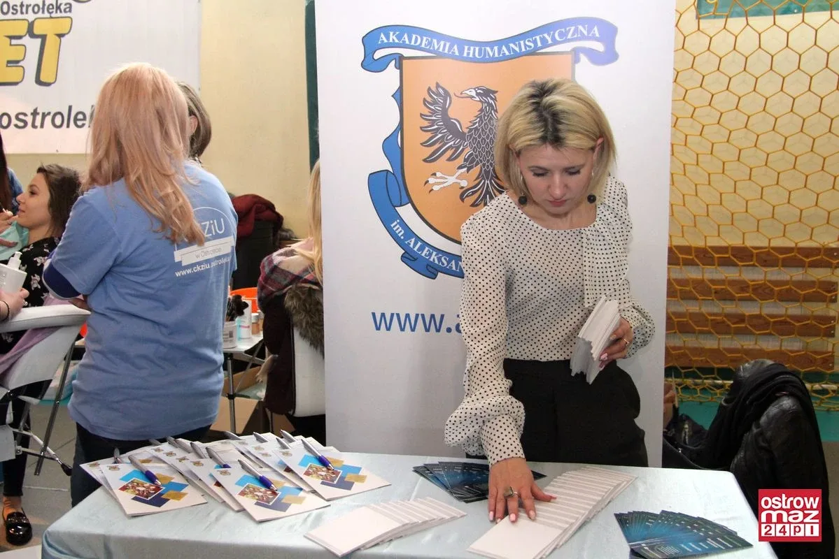 Dwunasta edycja Młodzieżowych Targów Edukacji i Pracy za nami (zdjęcia, wideo)