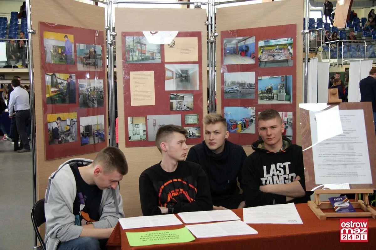 Dwunasta edycja Młodzieżowych Targów Edukacji i Pracy za nami (zdjęcia, wideo)