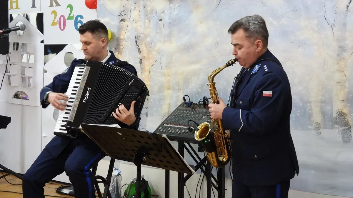 Zabawa choinkowa w Specjalnym Ośrodku Szkolno-Wychowawczym w Zuzeli (zdjęcia, wideo)