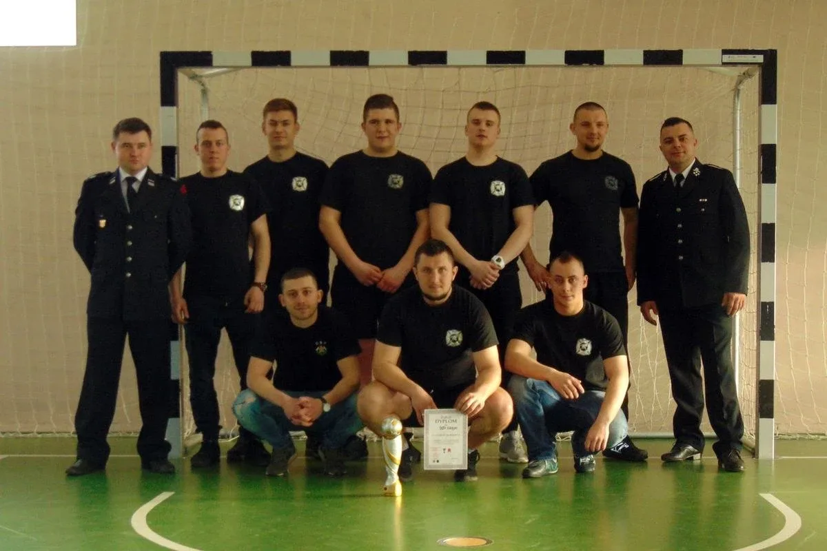 Puchar prezesa OSP w Prostyni dla ostrowskich strażaków (zdjęcia)