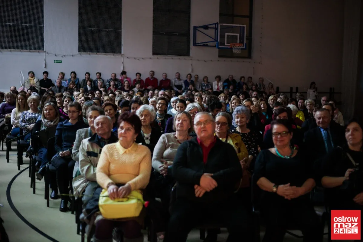 Andrzej Rybiński dla ostrowskich kobiet (zdjęcia, wideo)