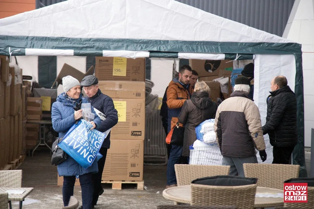 Bursztynowa Park otwarty. Pierwsi klienci zrobili zakupy (zdjęcia, wideo)