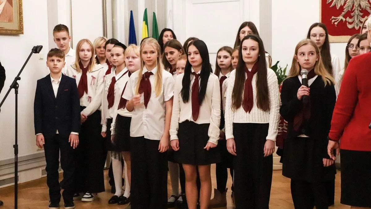 Świąteczne spotkanie w ostrowskim ratuszu (zdjęcia, wideo)