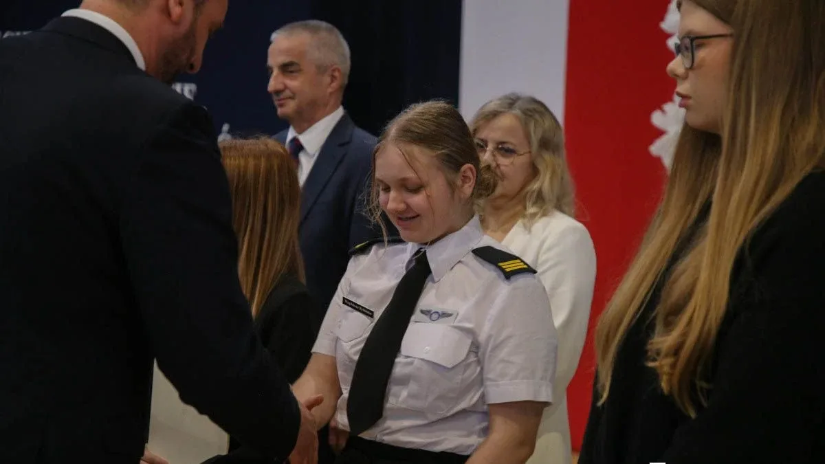 Najlepsi z najlepszych ze stypendiami premiera. Wręczono je uczniom z regionu (zdjęcia, wideo)