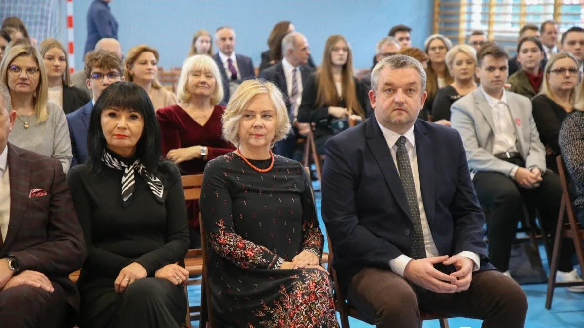 Najlepsi z najlepszych ze stypendiami premiera. Wręczono je uczniom z regionu (zdjęcia, wideo)