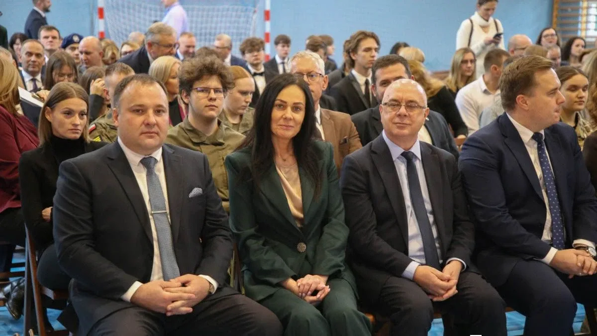 Najlepsi z najlepszych ze stypendiami premiera. Wręczono je uczniom z regionu (zdjęcia, wideo)